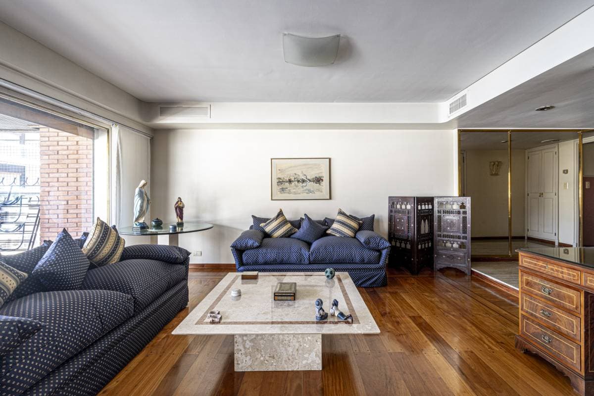 Talcahuano y Juncal (Imagen número 1)