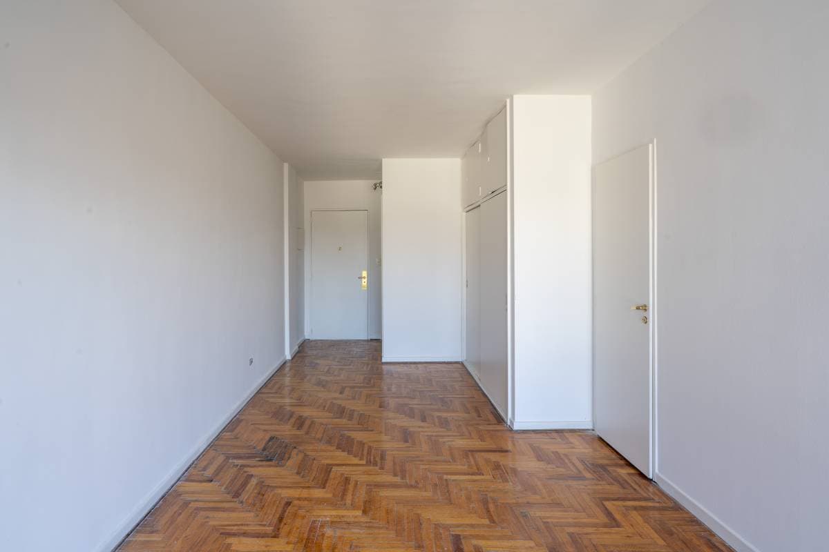 Av. Las Heras y Uriburu (Imagen número 3)